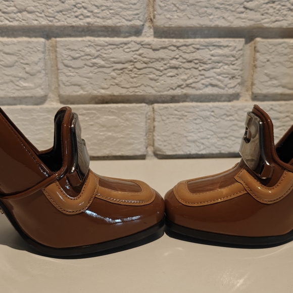 Prada shoes - Picture 5 of 8